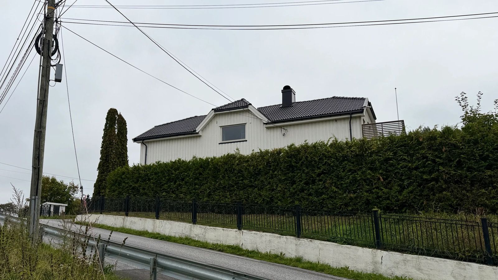 Ett av bygningene tilhørende adresse Hasselveien 10-12 som en eiendomsmegler hadde ansvar for å selge. Foto: Henrik Moen Persson