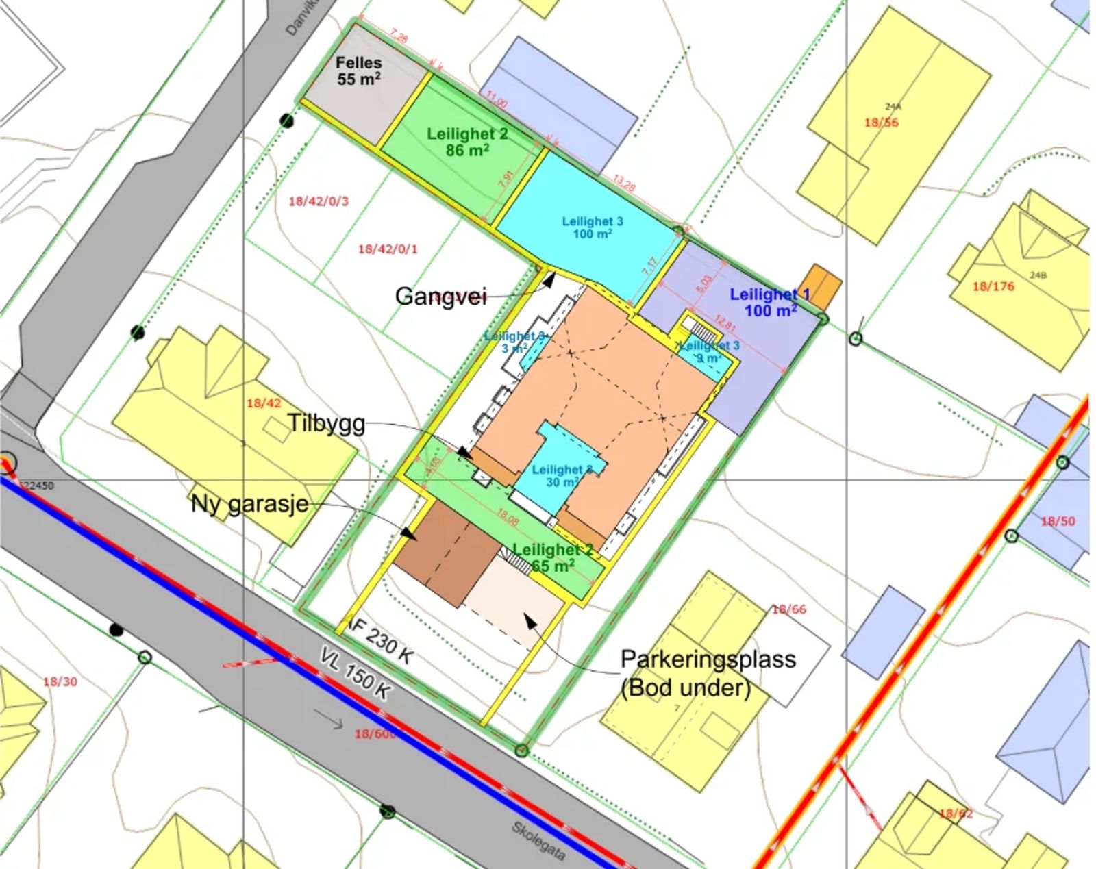 Situasjonsplan som viser Danvikbakken 3A oppdelt i flere leiligheter med angitte kvadratmeter, samt fellesareal, gangvei, tilbygg, ny garasje og parkeringsplass med bod under, langs Skolegata.