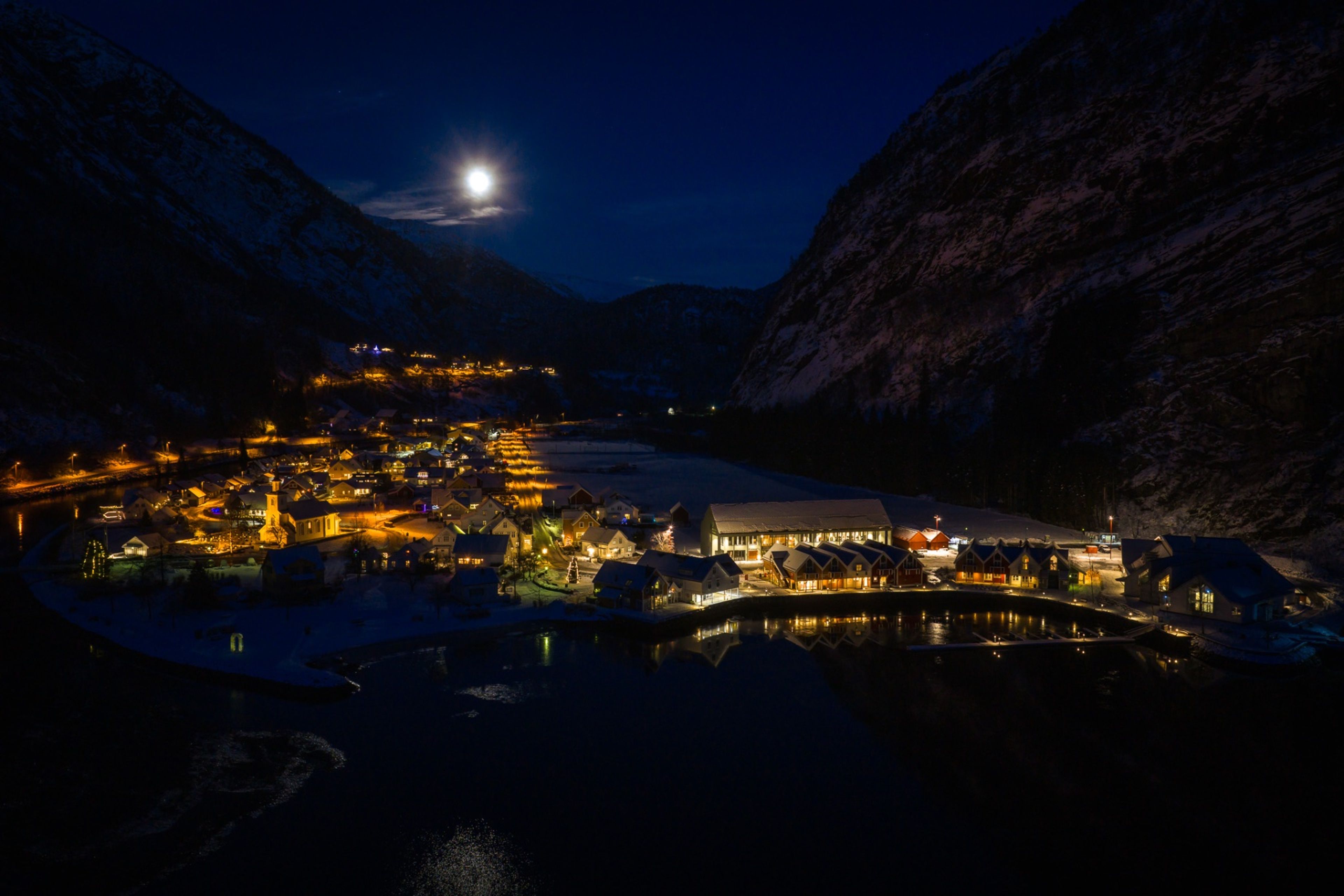 Supermåne over Modalen i kveld – årets første og mest spektakulære