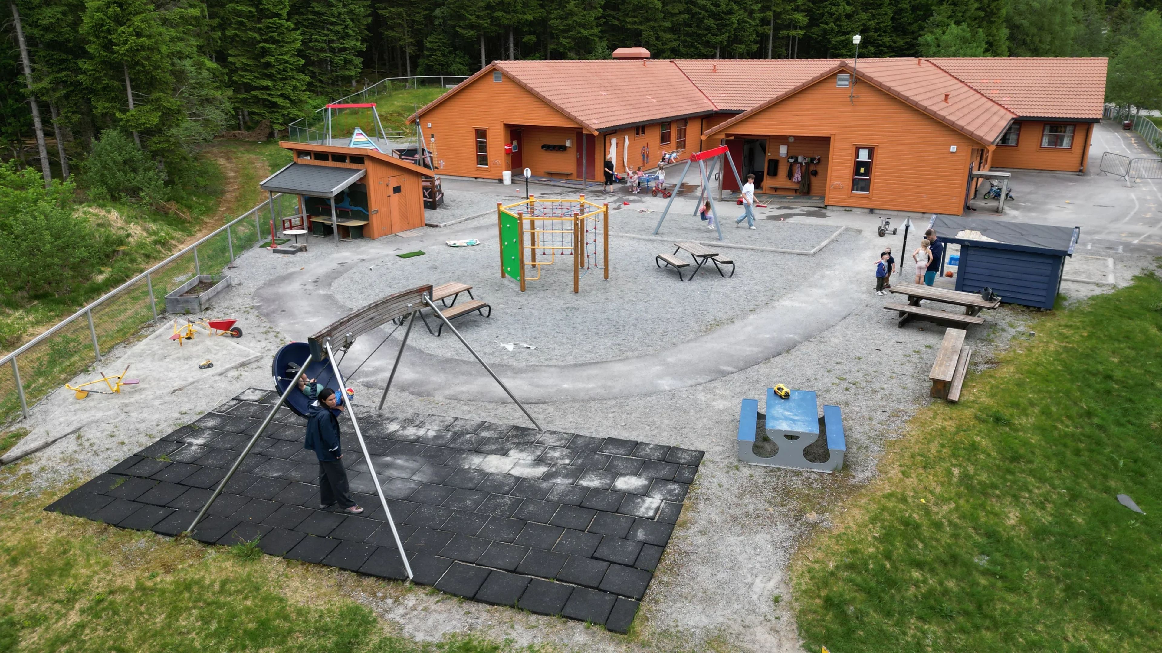 – Vi tek imot barnet der det er: Modalen barnehage stiller ingen krav til modenheit